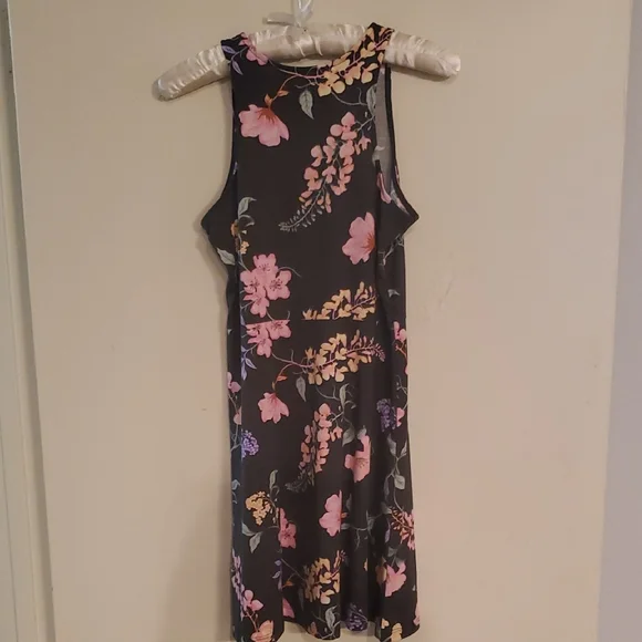 H&M Dark Gray Dress with Vibrant Floral Pattern - Picture 3 of 3